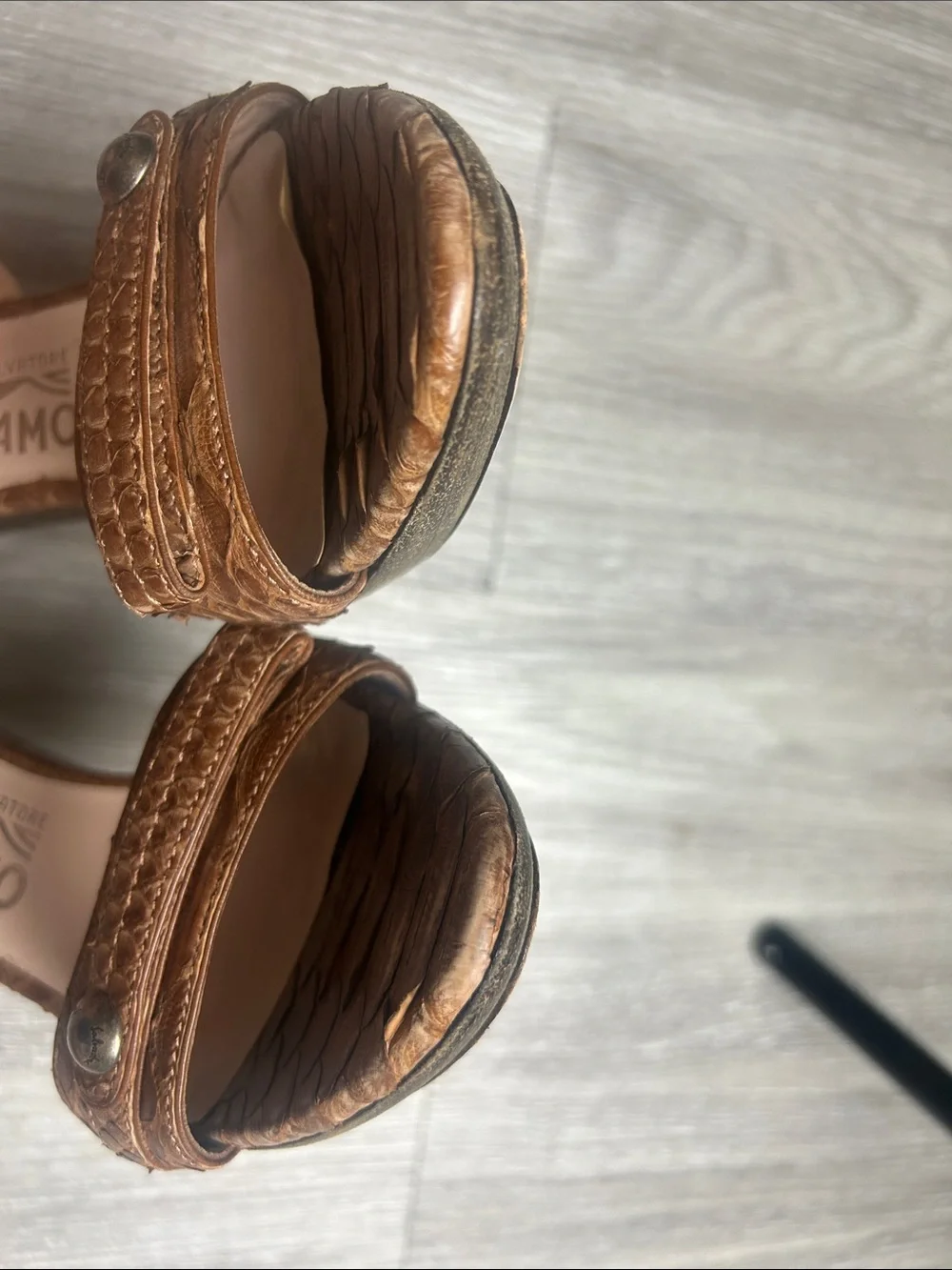 Salvatore Ferragamo Vintage Brown Snakeskin Platform High Heel Strappy 7.5 B